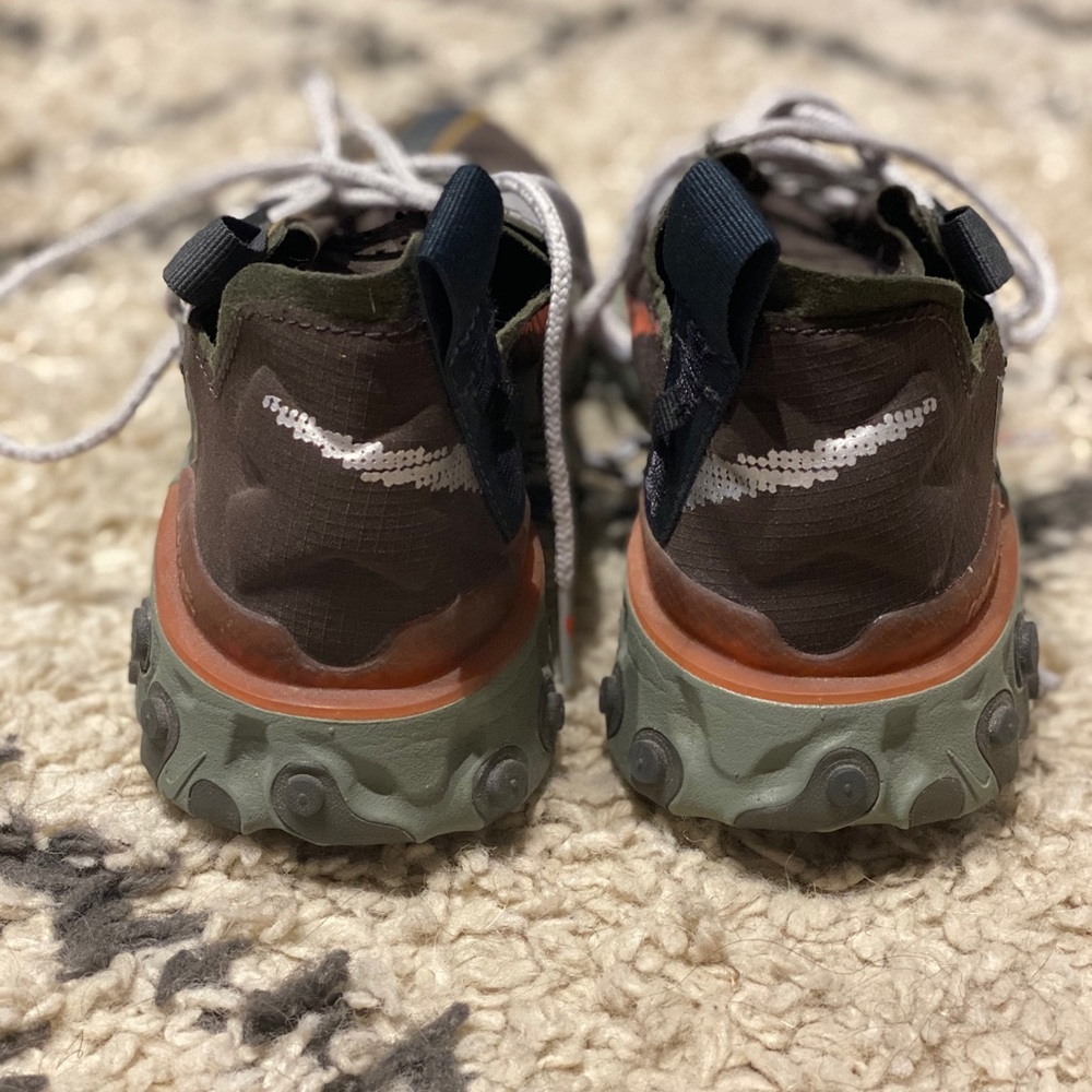 Nike React Shoes - Practically New - image 3